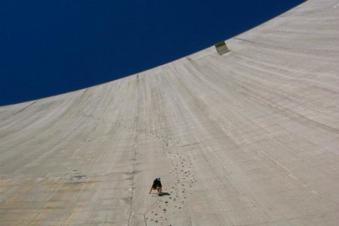 Arrampicata della Diga del Luzzone